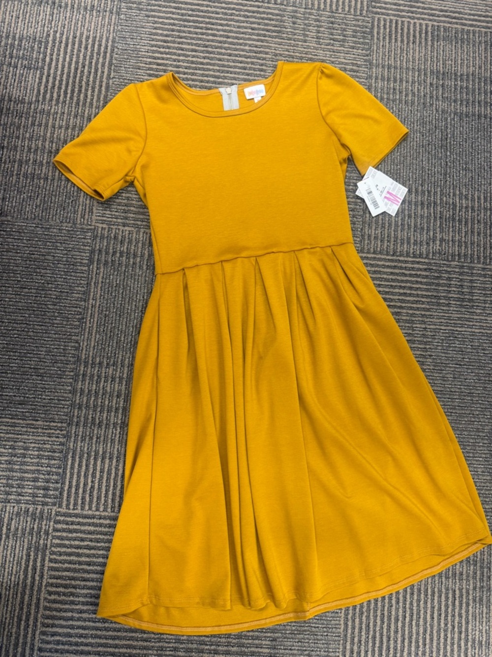 NWT LuLaRoe Amelia Dress Mustard Yellow Gold Dress Sz M